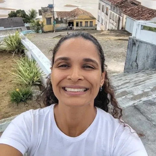Tatiane dos Santos Novaes Costa